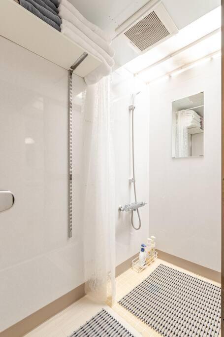 Phebe7 -kixlink, 4 Min To Namba, Sleeps 6! Villa *
